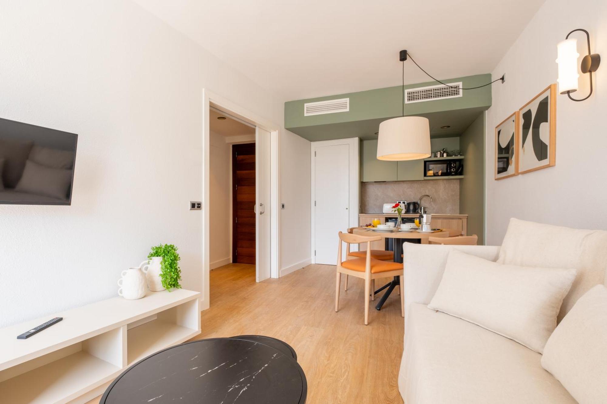 Duva & Aparthotel 4*